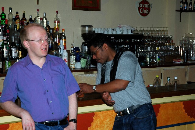 min 2006 05 02 latino 122